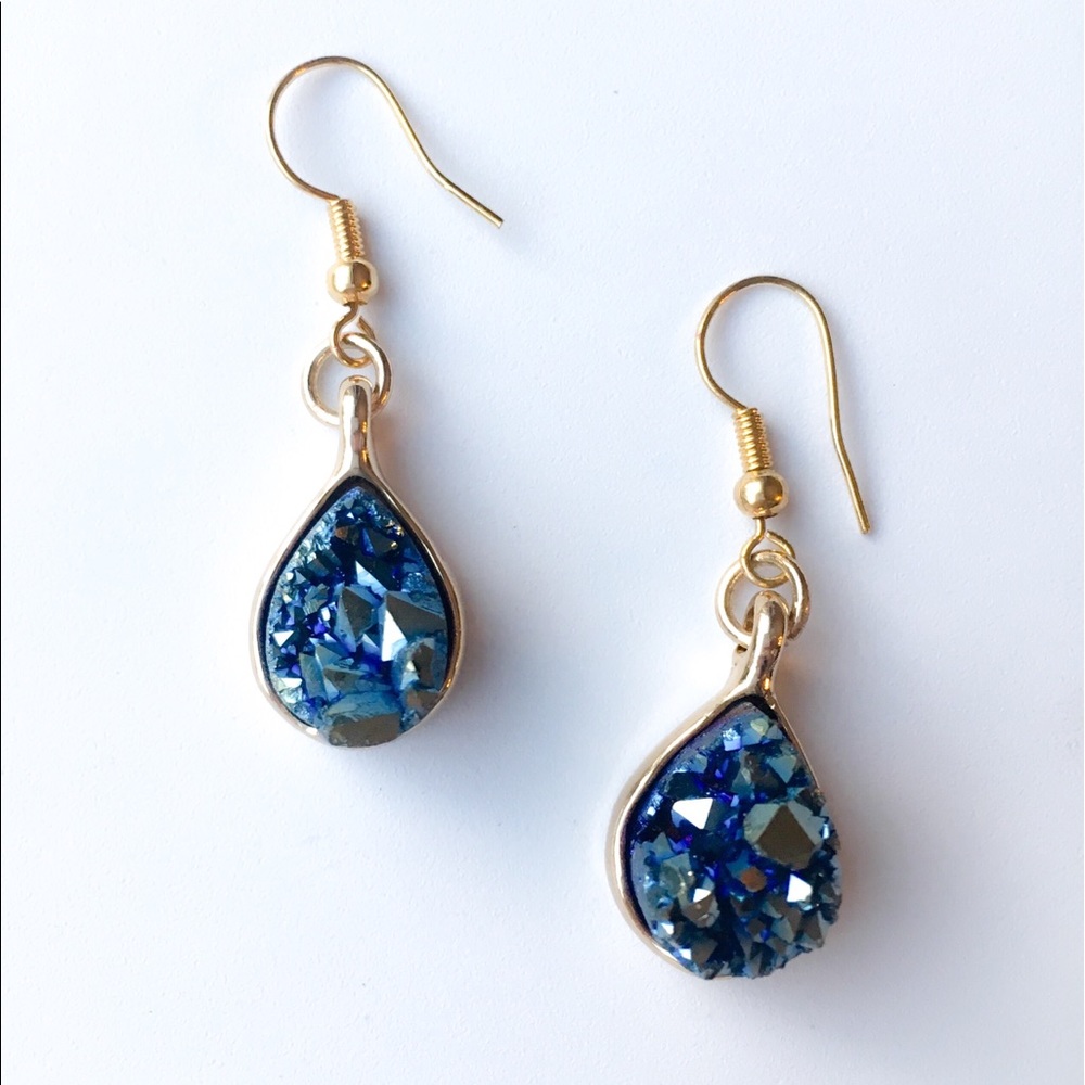 Ocean Blue Druzy Earrings. 🤩